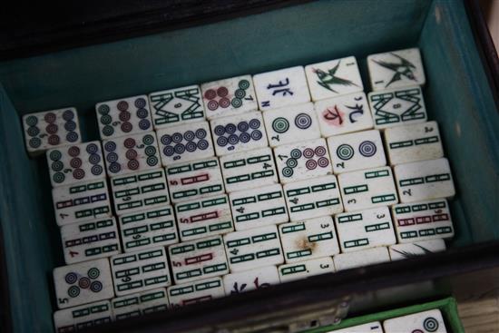 A Bone and bamboo Mahjong set